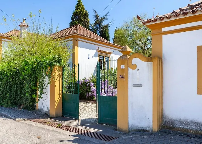 Quarto em Acomodações Particulares Estilo Africano Ramalhal